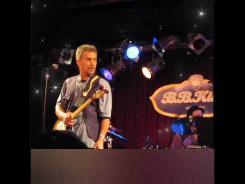Easily Madrid - Johnny Rivers