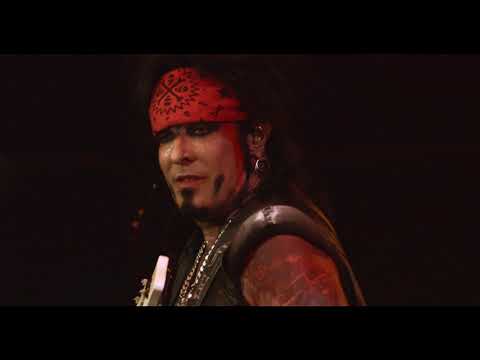 Motley Crue The End Live In Los Angeles 2016 1080p Smokin' in the Boys Room