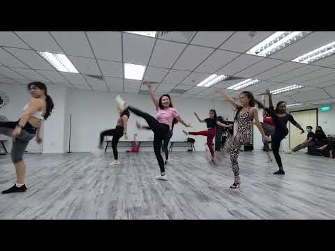 Caliente Dance Studio Singapore Bachata Lady Styling - Crazy In Love Bachata remix