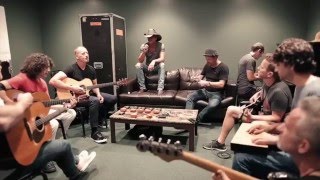 Tim McGraw Pays Tribute to Merle Haggard