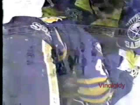 Ulf KO check on Smehlik 94-95