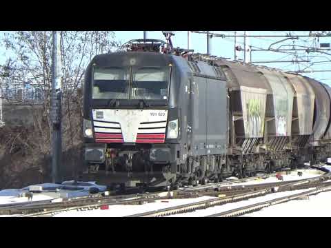 Stazione di Cuneo D753 RTC e DTS E191 con treni "del grano" 26.1.2019