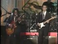 Tracy Chapman and Eric Clapton - Give Me One Reason (Live 1999)