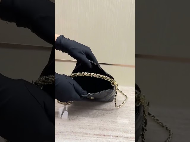 شنطة شانيل 24B مقاس  18.5cm