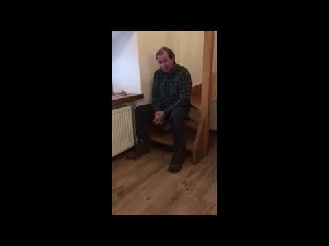 Luboš Lakatoš děkuje za 3000. A pak vám vysvětlí, jak se mění motor na LKT
