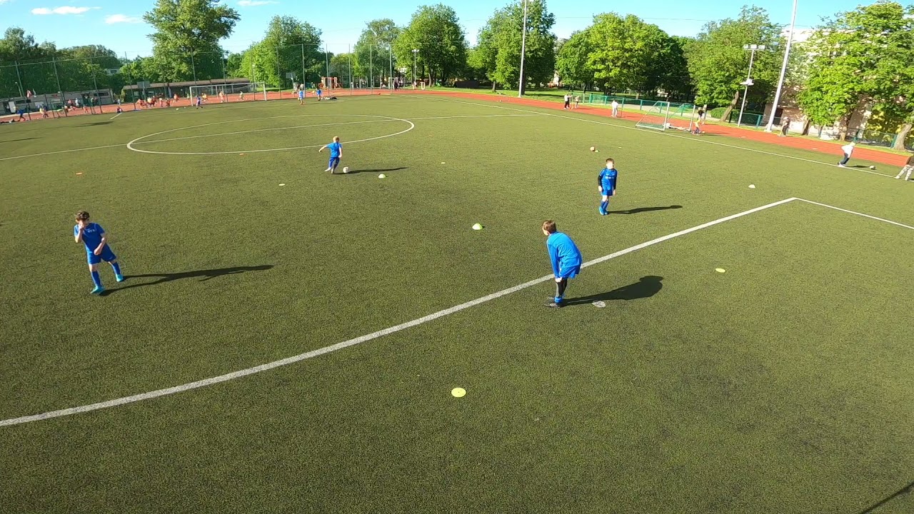 Wall passing and shooting.