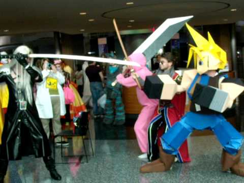 Polygon Cloud and friends face Sephiroth lolz - Youmacon 2010