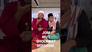 Download lagu SHOLAWAT BERSAMA USTAZ DON & USTAZ NEEZAM AL BANJARI #dewanselawattamanmahabbah #selawat #shorts mp3