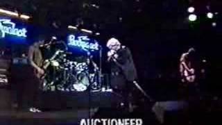 R.E.M. - 10/02/85 Germany 14. Auctioneer