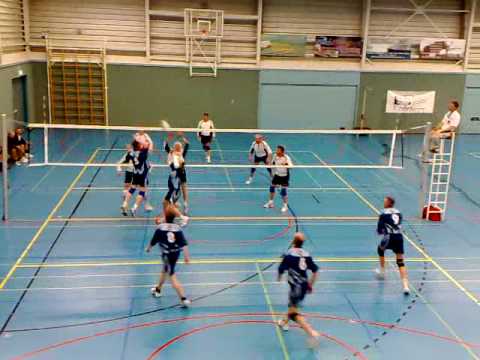 VVH heren 2 tegen Orbi '64