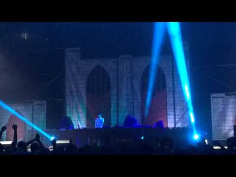 Madeon - The Night Out (Martin Solveig) at Something Wicked