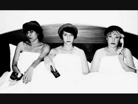 Le Corps Mince de Francoise - We Are Cannibals