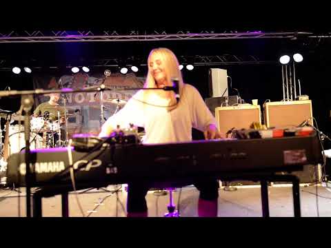 Debra "Honey" Piazza