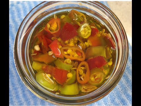HOT CHILLI  PEPPERS 🌶 🌶Preserved in OLIVE OIL.