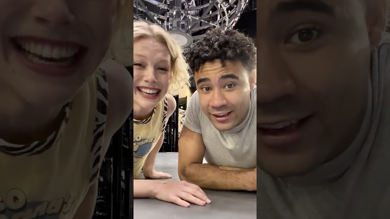 Miniature de la vidéo Exclusive look behind the scenes #LesLiaisonsDangereuses #NTLive du film National Theatre Live: Les Liaisons Dangereuses