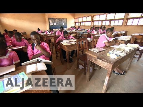Cameroon teachers on strike in battle over English or French