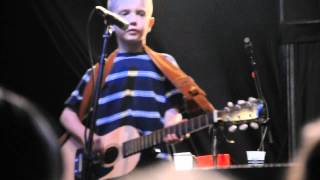 Wade Bowen God Bless This Town with his Boys