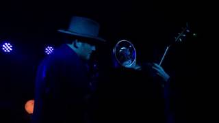 Gregory Alan Isakov &amp; Leif Vollebekk - Dry Lightning (Bruce Springsteen cover) 4/1/17