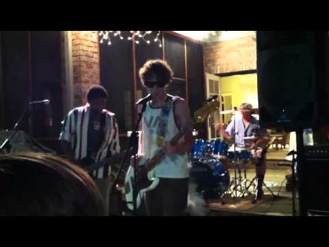 Hippie Hype - Can't Stop - 5/11/12