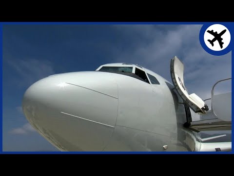 Inside the Boeing 707 Tanker - How Aerial Refueling Keeps Fighter Jets Flying