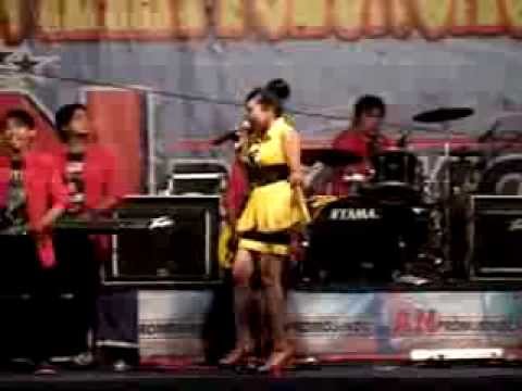 Goyang bang jali - Elsa Safira [Zagita Live in Pekan raya Tulungagung 2013]