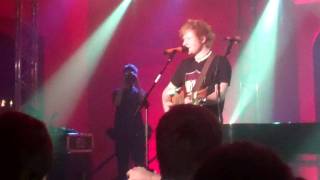 Ed Sheeran (ft. Mikill Pane) - A Team/Little Lady : Live at Little Noise Sessions