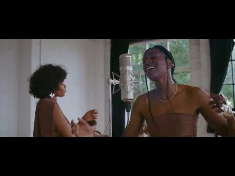 anaiis & Luedji Luna - Toda Cor (Live Video)