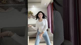Download lagu Dance Cover ♯6101🔥Beautiful Chinese Girl Perform the Latest Dance Trend mp3