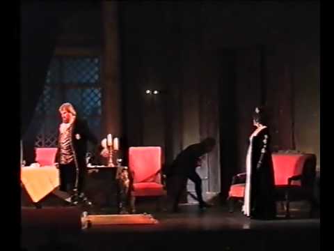 G. Puccini - Tosca: Vissi d'arte, Atto II. Tosca Scarpia