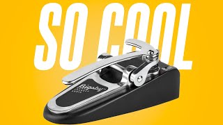 Video thumbnail for One Of The COOLEST Pedals Ever! Gamechanger Audio BIGSBY! by Sasha Ivantic