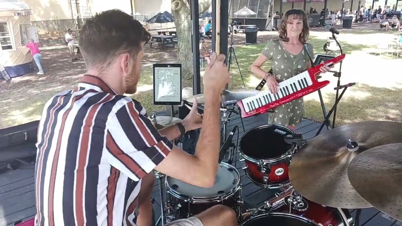 Promotional video thumbnail 3 for Dennie and the Jets