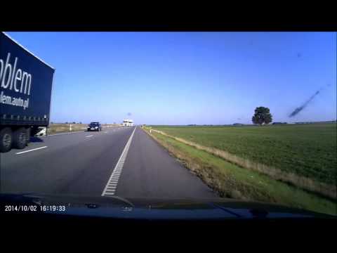 Kelyje "Marijampolė-Kaunas" vos nenušlavė nuo kelio vilkikas