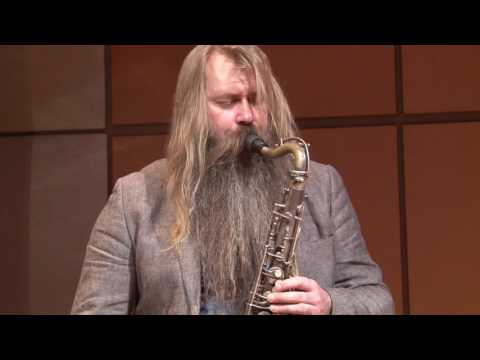 Frode Haltli  en Trygve Seim (sax) play 'Sol’s Song' (composition T. Seim)