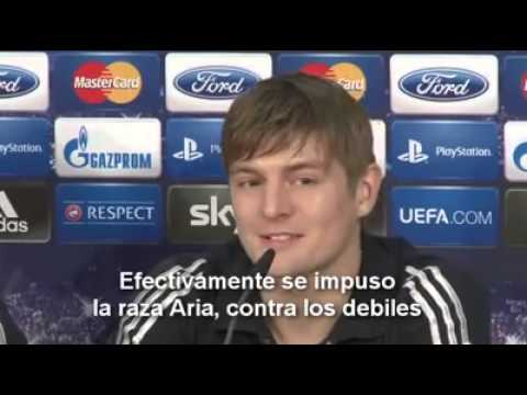Polémica Conferencia de Prensa de Müller y Kroos