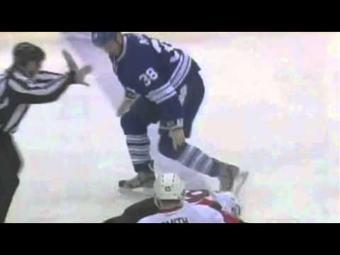 Frazer McLaren knocks out David Dziurzynski