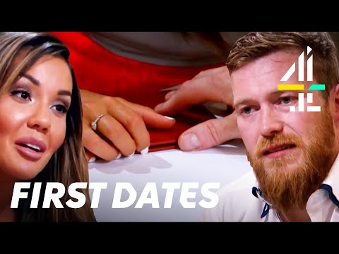 The Most AWKWARD Bill Paying Moments! | First Dates | All 4