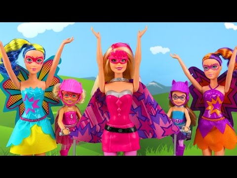 Barbie Súper Princesa Mini Película. Súper Diamante Heroína Salva a Anna y Elsa. Video