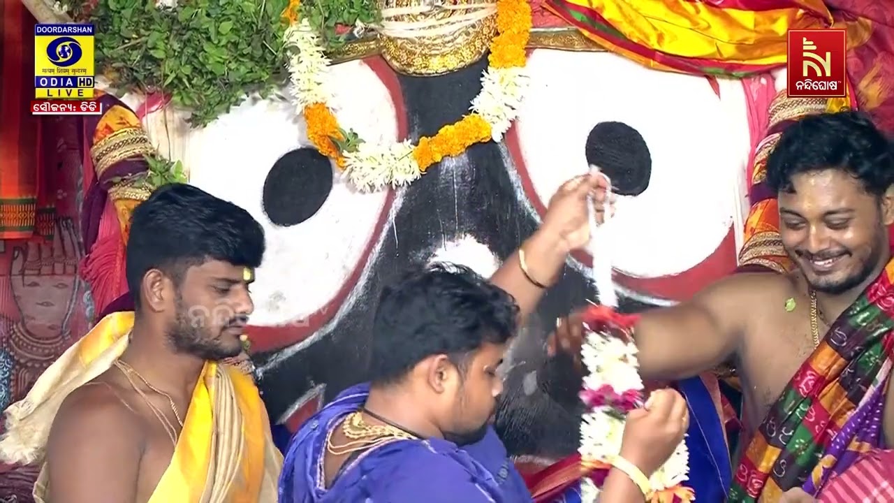 ରଥରେ ସଜେଇ ହେଉଛନ୍ତି ଶ୍ରୀଜିଉ | NandighoshaTV