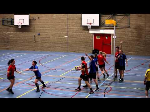 Blauw Zwart 1 - Kesteren 1   Korfbalwedstrijd 26-01-2013   HD