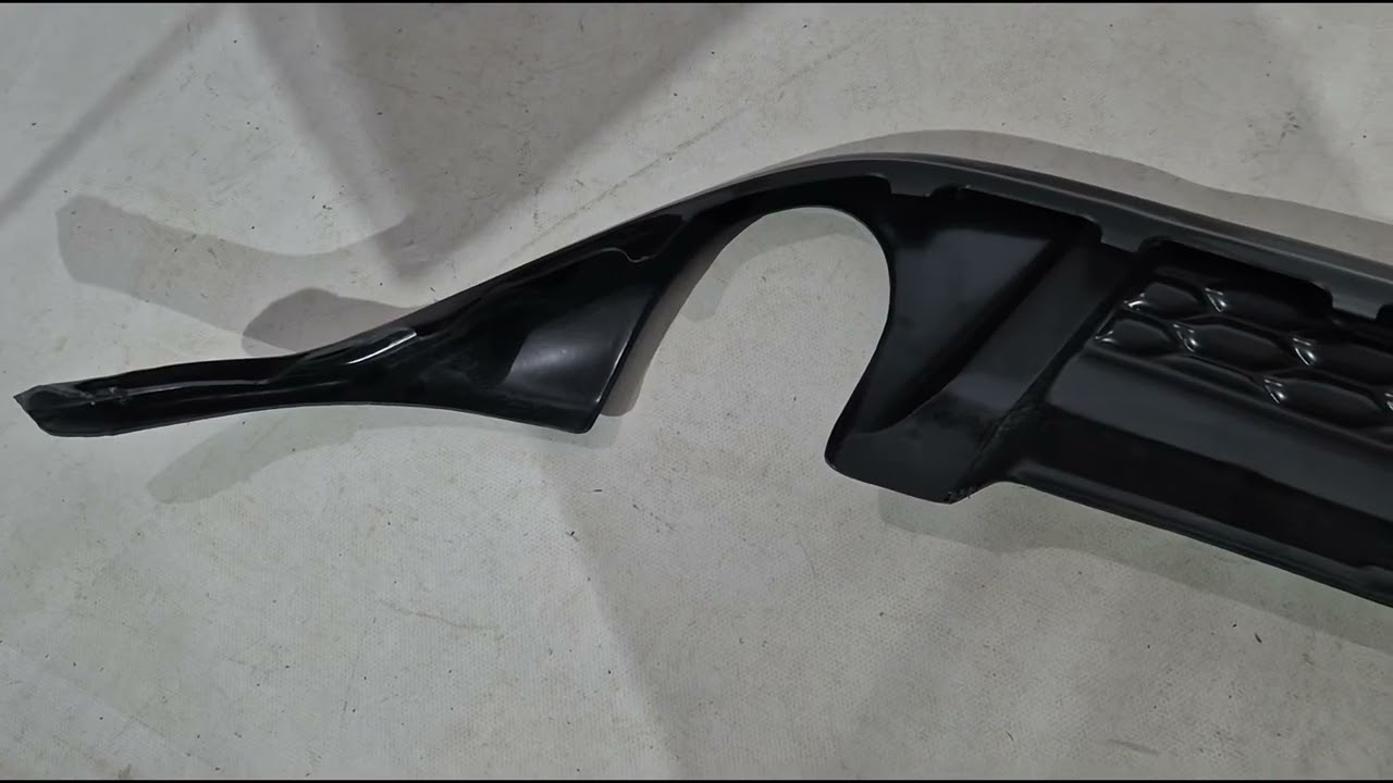 Volkswagen Golf 7/E-Golf 2012-2020 рр. Задній дифузор DPT V-2 (для GTI, 2012-2017, чорний глянець) Video 1