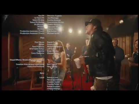 Shakira y Beéle cantan El Coroncoro #shakira #beele