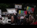 Directors Guild Reaches Deal While Writers Strike Continues