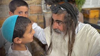 הרב שלום סבג✨יש היום בחינה של קנאה לאשתו כמו שהיה בזמן המשכן ?- ו׳ בכסלו ה׳תשפ״ו דן בן יעקב 🇮🇱  (הרב שלום סבג) - התמונה מוצגת ישירות מתוך אתר האינטרנט יוטיוב. זכויות היוצרים בתמונה שייכות ליוצרה. קישור קרדיט למקור התוכן נמצא בתוך דף הסרטון