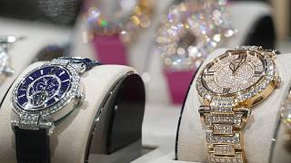 Perlas, diamantes y las historias tras el salón internacional de joyería de Doha
