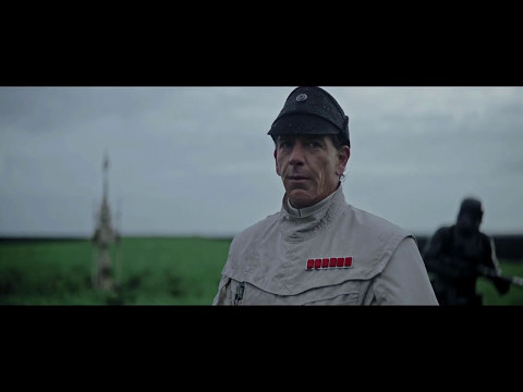 Ooh look it's Lyra back from the dead