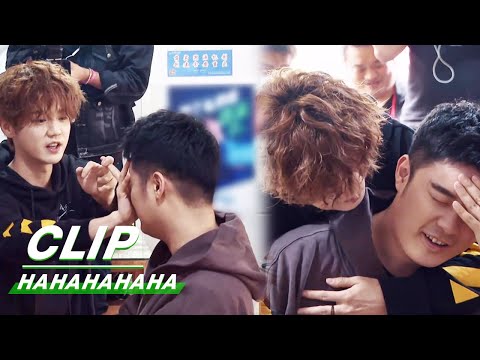 Clip: Lu Han Flicks Chen He's Forehead Fiercely | HAHAHAHAHA EP07 | 哈哈哈哈哈 | iQIYI