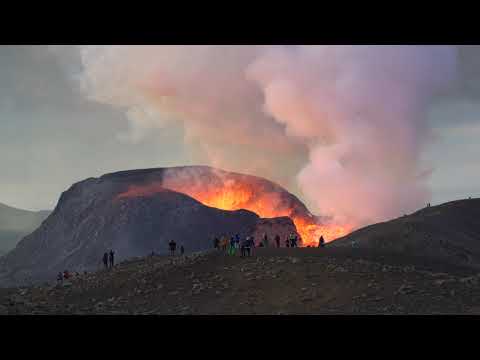 Iceland eruption May-June 2021 - lava fountains 3