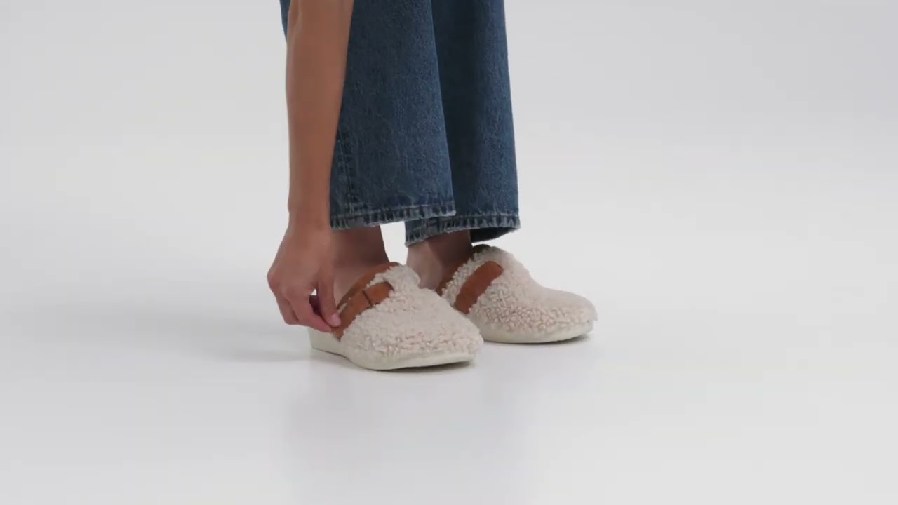 Watch Vionic Izzy Women's Comfortable Orthotic Arch Support Mule Slipper video