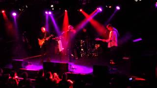 The Valves Walk Don't Walk