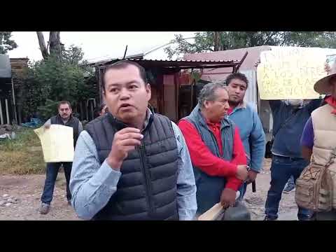 Bloquean habitantes de Magdalena Apazco para pedir sus participaciones económicas